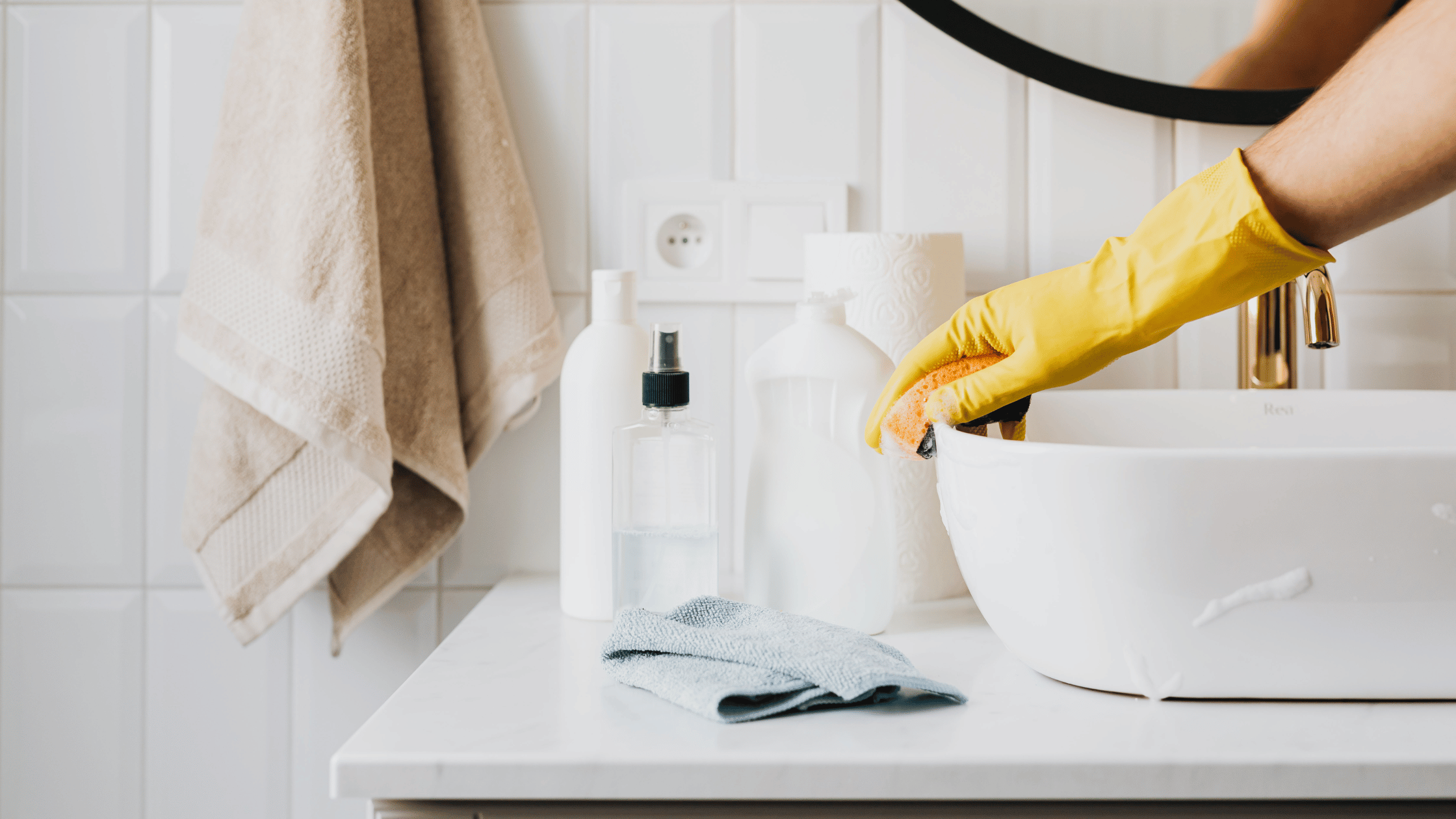 Move-In and Move-Out Cleaning Services for a Smooth Transition